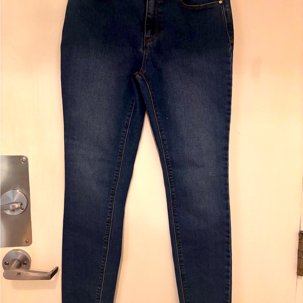 Women's Blue Jeans, mid rise, stretchy, size 26, Tinzel